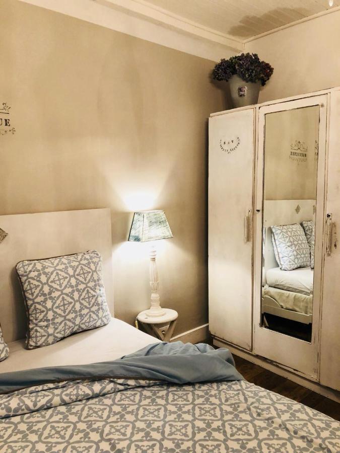 Chambre d'hôte équestre Au petit bonheur Chateldon Extérieur photo