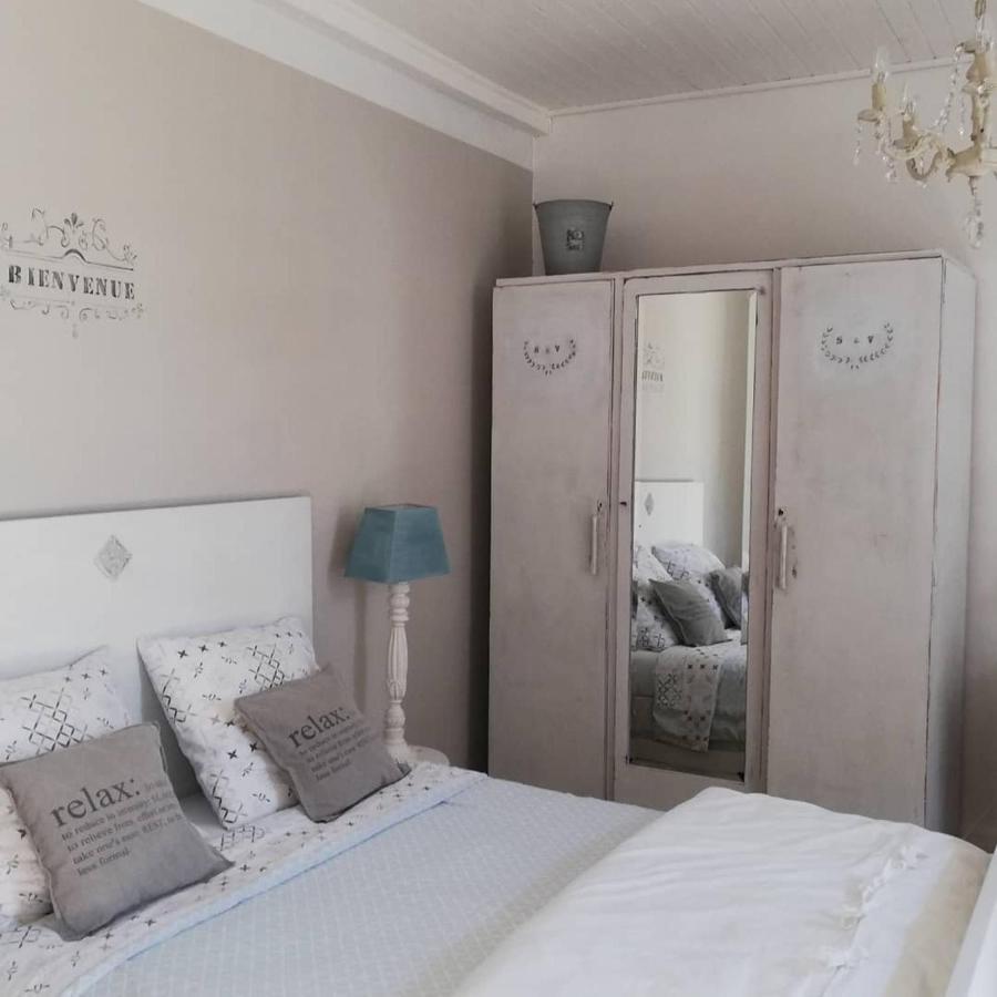 Chambre d'hôte équestre Au petit bonheur Chateldon Extérieur photo